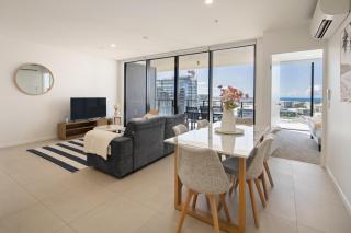 Brand New 3BR with Sea Views - Walk to Beach and Shops - 9