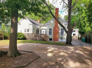Adorable guest house in heart of Lumberton uptown - 4