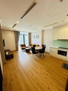 Luxury Skyline Residence - Vinhomes Central - 1