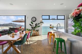 Oceanview Oasis - Home & Apartment - 2