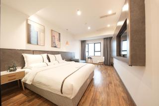 Chongqing Qiansu Qingpan Hotel解放碑洪崖洞店 - 1