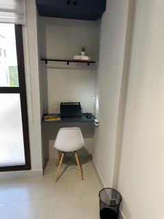 Studio Premium - Perto de Tudo - Vista Livre - Estacionamento privativo e Portaria 24h - Wi-Fi 600mbps - 2
