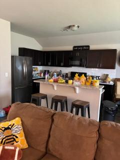 Your Honey Bee! Beautiful 2k sf! - 8