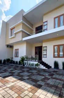 Alloro Boutique Hotel Pacitan - 7