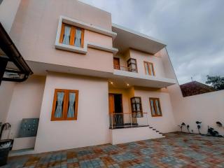 Alloro Boutique Hotel Pacitan - 6