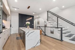 Luxurious Newly Built 5 BR 6 Bath Home w/ Rooftop - 5