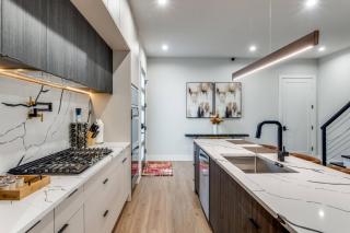 Luxurious Newly Built 5BR 5BA | Rooftop W/ Grill - 6