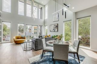 Luxury Newly Built 4 BR 4 Bath Home w/ Rooftop and Grill! - 9