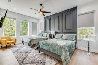 Luxury Newly Built 4 BR 4 Bath Home w/ Rooftop and Grill! - 6