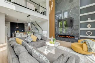 Luxury Newly Built 4 BR 4 Bath Home w/ Rooftop and Grill! - 5