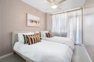 Beachfront Bliss 2BR Broadbeach - 3