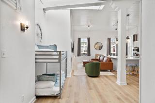Historic Downtown Galveston Loft with Balcony - 8