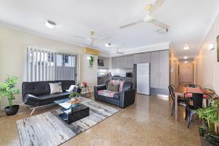 Zen City-Venture with Balcony Dining - Cozy - CBD - 2