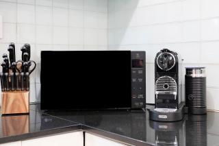 Zen Ocean Crest 3BR Pool - Gym - Balcony - BBQ - 3