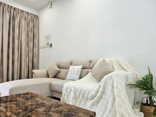 Sentosa JB Town 3BR Landed House KTV Mahjong & Event - 0