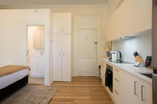 The Crown, Three Surry Hills - 4