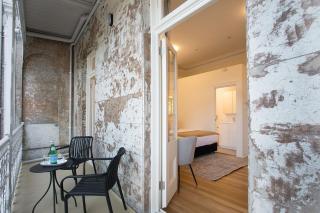 The Crown, Three Surry Hills - 1