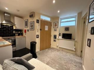Soho Studio, 1 Bed, 2 Beds Apt central location - 0