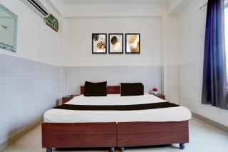 Super Hotel O Shilpgram Taj Mahal East Gate - 1