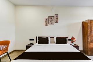 Super Townhouse OAK Owaisi Hospital Mailardevpally Formerly Tolkanti Arc - 6