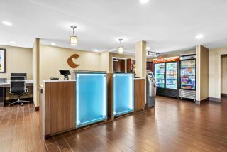 Comfort Inn Chambersburg North - 2