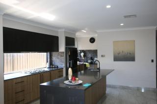Close to Wild Life Park and shopping, Cosy living - 8