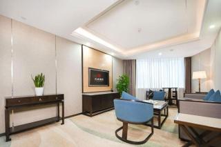 Hundred Hotel Qingdao - 3