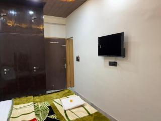 SK Govindam - Mountain View Homestay - 4