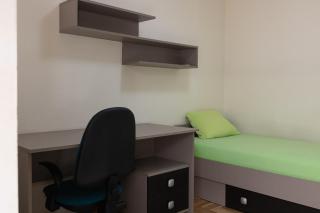 APT Near Millenium Cross trail on Vodno, State Clinical Center, City-Center, free parking place - 1