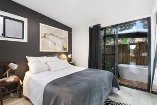 Shellies Twin Beach Houses - 3