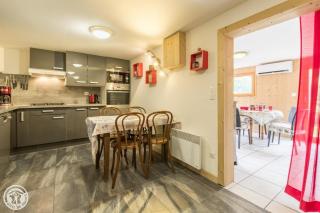 Chalet Tournette avec jacuzzi, Domaine du Fraizier - 8