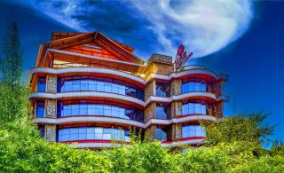 Sumitel Queens Yard - 0