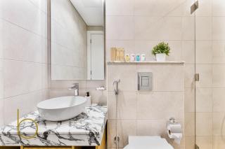 Bookable 2 bed Damac Aykon City with Balcony & Pool access - 2