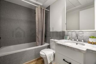 Burj Khalifa View - New Furnished Unit in Downtown - 5