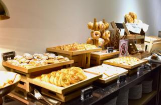 Ambassador Hotel Bangkok - 1