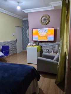 Nana Adu Guest House - 7