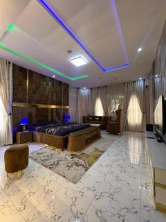 The Loriano - Unlimited Enjoyment & Comfort - 1