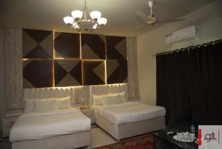 Graceland House F8 - 0