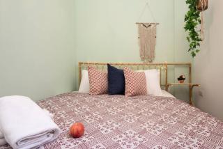Boho-Chic Cozy 2BR - Apt & Balcony in Mar Mikhael - 4