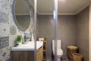 Boho-Chic Cozy 2BR - Apt & Balcony in Mar Mikhael - 3