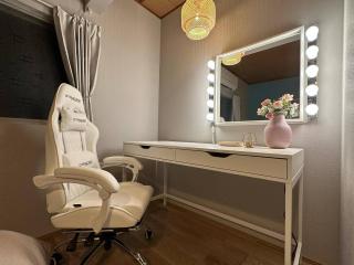 King Bed, 65''TV, WiFi, 30min to KIX, 45' to Namba - 8