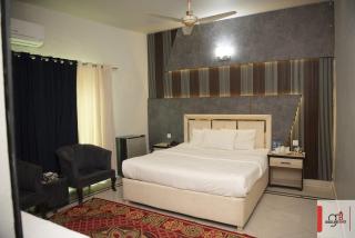 Graceland House F8 - 9