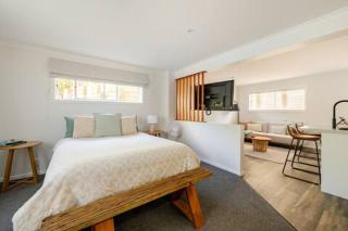 Beachfront escape - 3