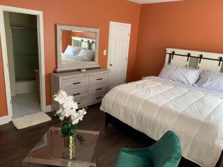 Spacious Silver Spring Studio Retreat - 1