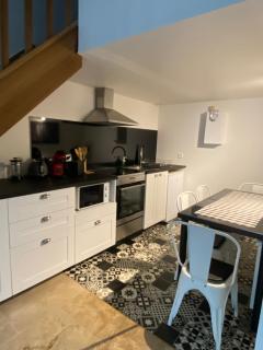 Studio duplex avec spa et cour privée - 9