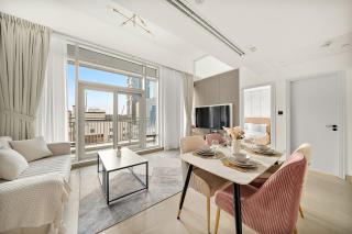 FIRST CLASS 2BR Modern Comfort in the City - 0