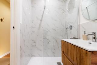 Designer apartment in a unique setting near M2 - Berra 10 - 4