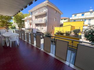 28 Trilocale a pochi passi dal mare - 3