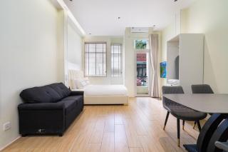 The Rixx Saigon Central - Next to Ben Thanh Market - 1