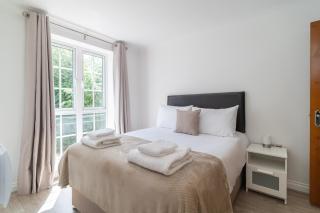 Riverside House - 6